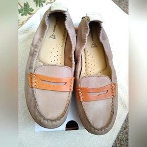 Ladies HUSH PUPPIES LOAFER